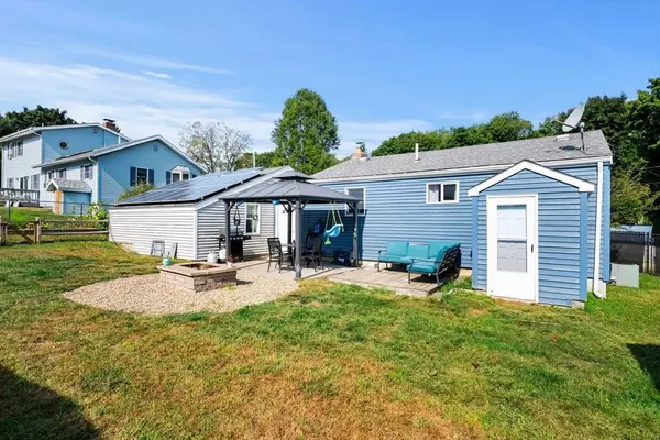 11 Wilbert Ave, Groveland, MA 01834