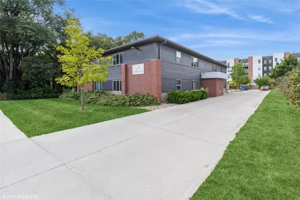439 S Maple Avenue, Ames, IA 50010