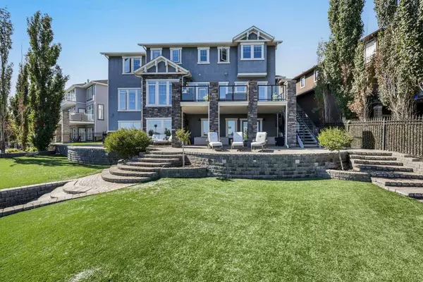 371 Chapala PT SE, Calgary, AB T2X 0A2