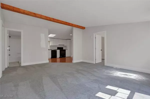 26 Vine ST, Newark, OH 43055