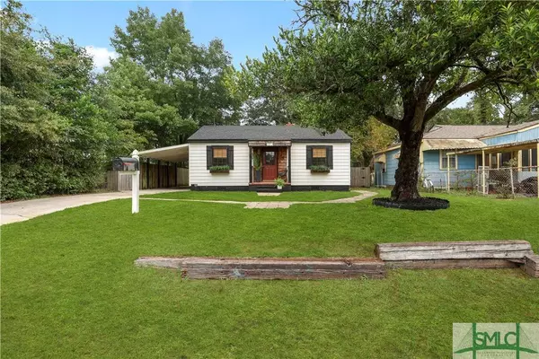 2212 Hawthorne ST, Savannah, GA 31404