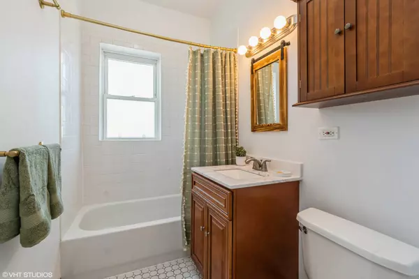 4915 N Avers Avenue #3CN, Chicago, IL 60625