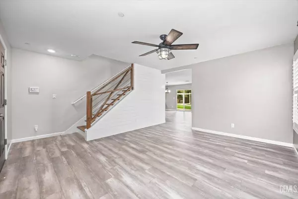 604 Peach Court, Chowchilla, CA 93610