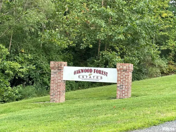 4530 OAKWOOD DR, Quincy, IL 62305