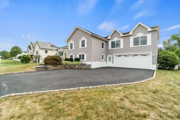 199 W Elmwood DR W, South Plainfield, NJ 07080