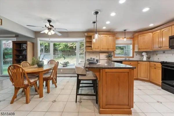 21 Little Big Horn, Ringwood Boro, NJ 07456