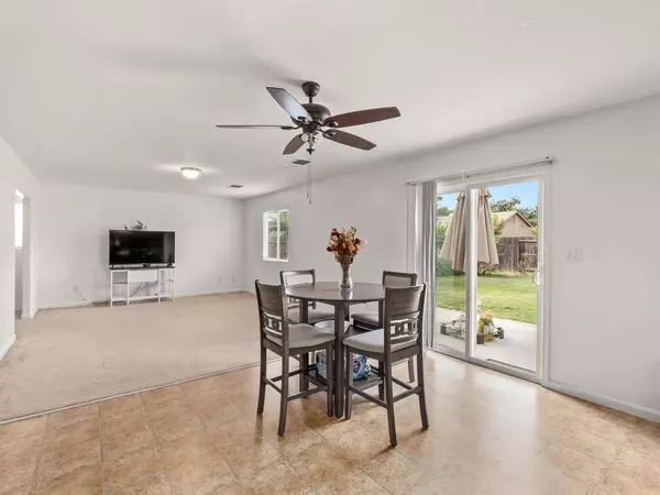 2636 W Payson Avenue, Visalia, CA 93291