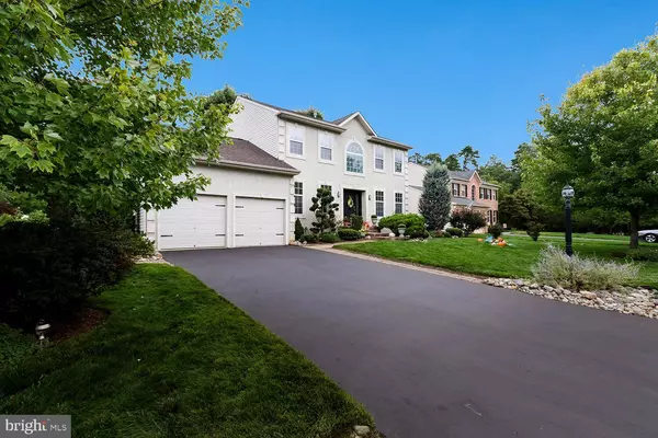 13 NELSON DR, Medford, NJ 08055