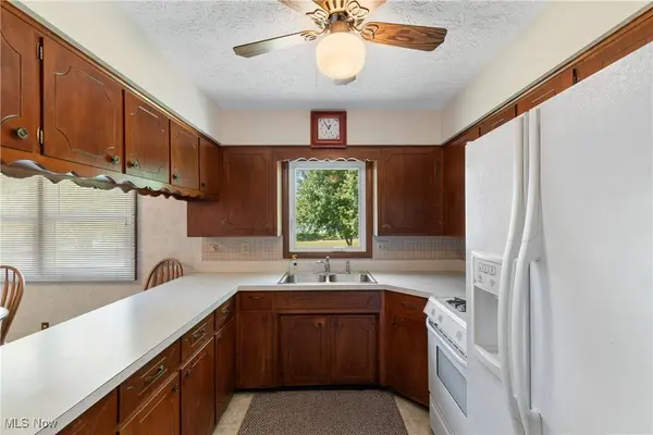 4166 Mansfield AVE, Akron, OH 44319