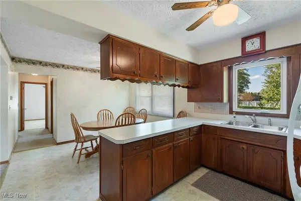 4166 Mansfield AVE, Akron, OH 44319