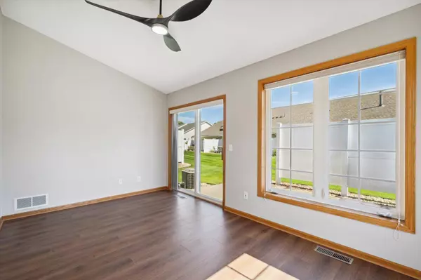 17277 Deerfield DR SE, Prior Lake, MN 55372