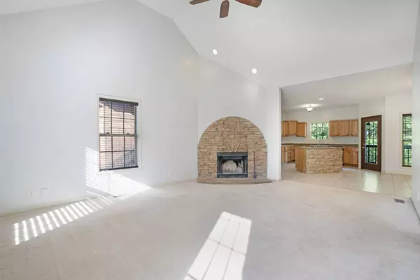 127 Jerry Smith Rd, Indian Mound, TN 37079