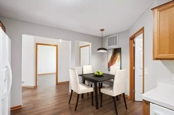 17277 Deerfield DR SE, Prior Lake, MN 55372