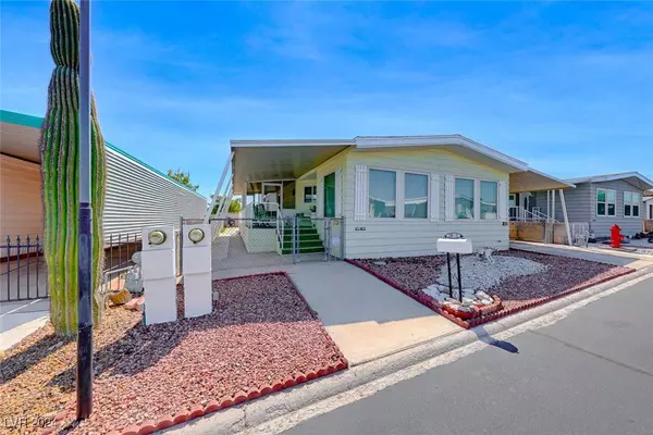 5029 Ridge Drive, Las Vegas, NV 89103