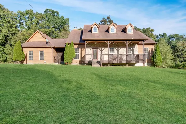 127 Jerry Smith Rd, Indian Mound, TN 37079