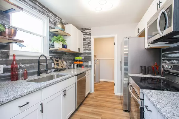 4124 Eastview Dr, Nashville, TN 37211