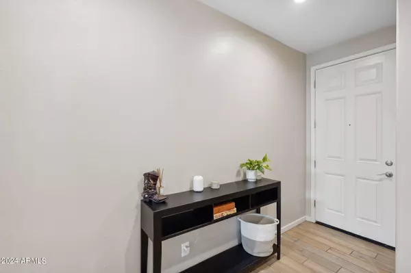 17823 W BAJADA Road, Surprise, AZ 85387