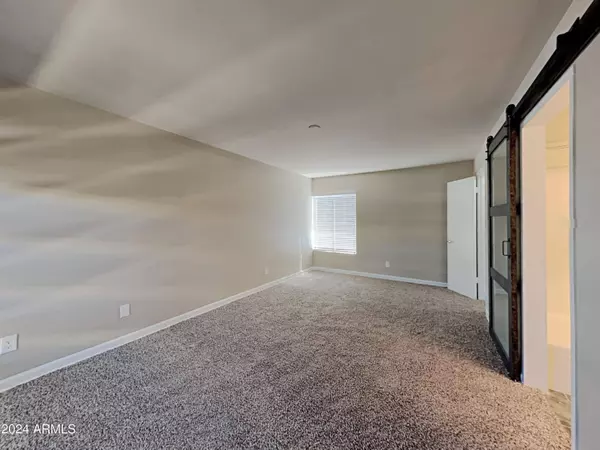 3843 W SAHUARO Drive, Phoenix, AZ 85029