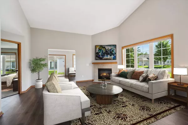 17277 Deerfield DR SE, Prior Lake, MN 55372