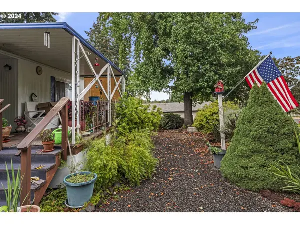 26916 HIGHWAY 36 #12, Cheshire, OR 97419