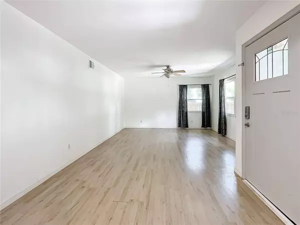 710 34TH AVE S, Saint Petersburg, FL 33705