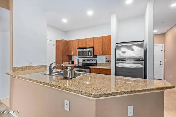 5302 E VAN BUREN Street #1067, Phoenix, AZ 85008