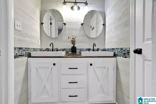 5368 BRIDLEPATH LANE, Pinson, AL 35126