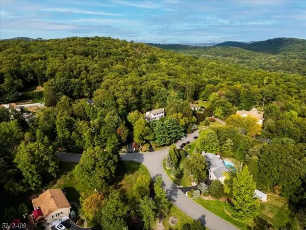 21 Little Big Horn, Ringwood Boro, NJ 07456