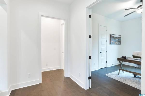 708 HICKORY HOLLOW, Chelsea, AL 35043