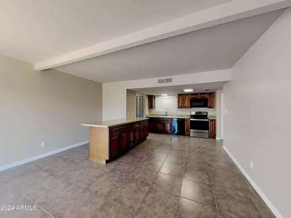 3843 W SAHUARO Drive, Phoenix, AZ 85029