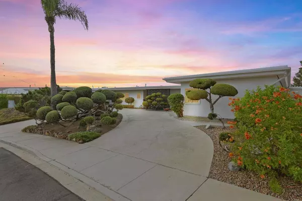 7960 Shadow Hill Drive, La Mesa, CA 91941