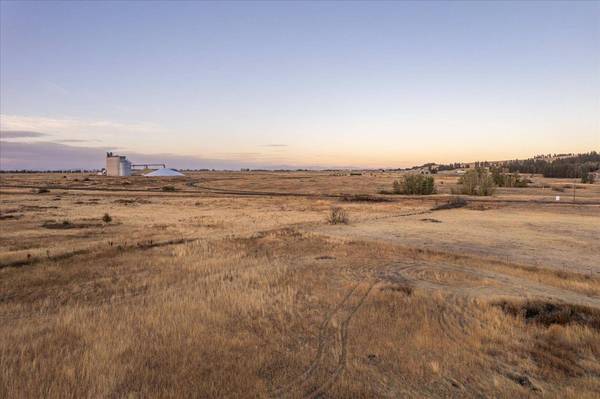 13808 W Taylor Rd, Cheney, WA 99004