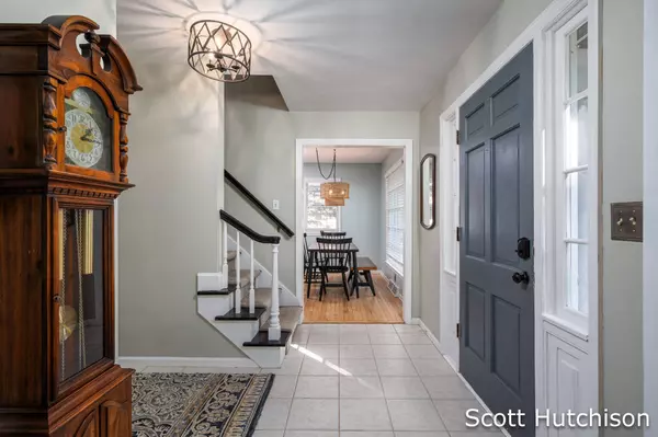 1555 Groton SE Road, Grand Rapids, MI 49506