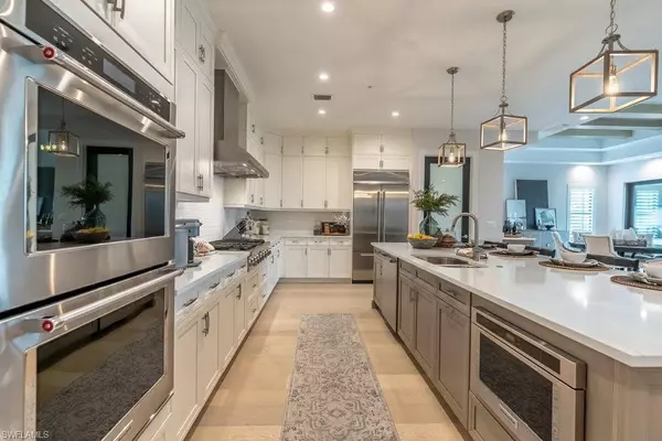 16320 CORSICA WAY #201, Naples, FL 34110