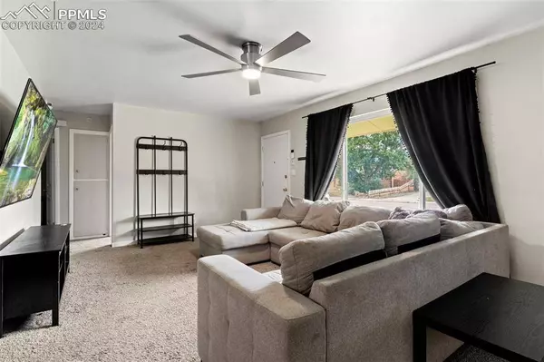 163 Grinnell ST, Colorado Springs, CO 80911