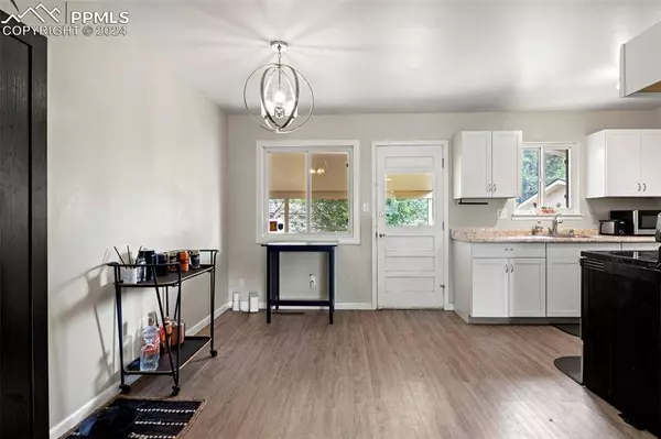 163 Grinnell ST, Colorado Springs, CO 80911