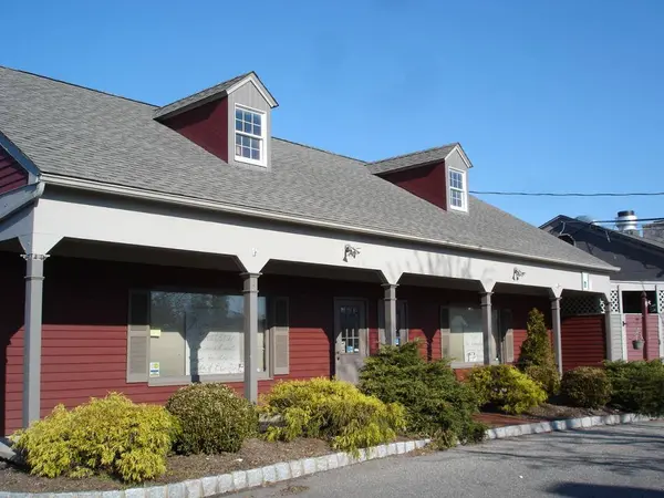 199 W Elmwood Dr, South Plainfield Boro, NJ 07080