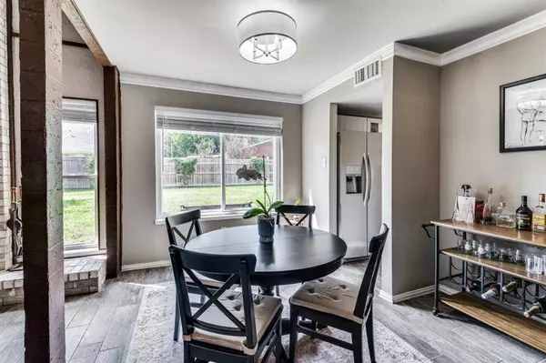 3233 Willow Bend, Bedford, TX 76021