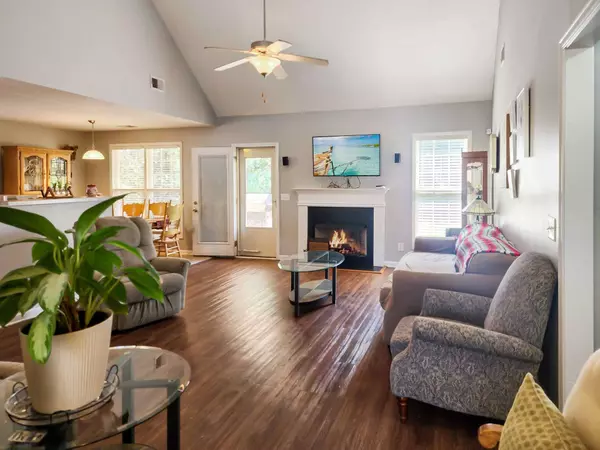 3495 Oak Creek Dr, Clarksville, TN 37040