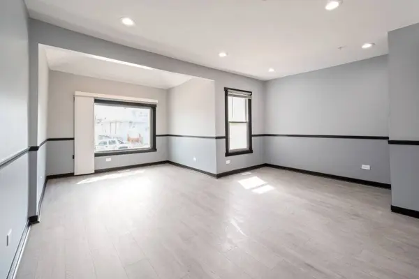 1114 N Austin Boulevard, Oak Park, IL 60302