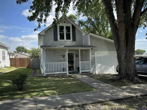 210 Fowler ST, Maple Hill, KS 66507