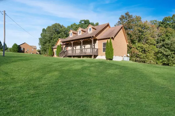 127 Jerry Smith Rd, Indian Mound, TN 37079