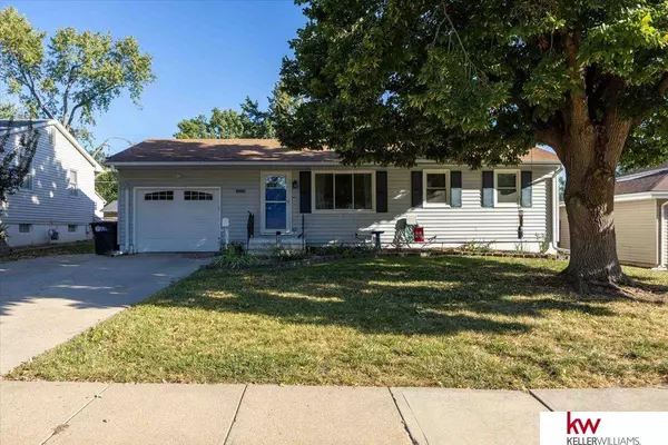 12688 B Street, Omaha, NE 68144