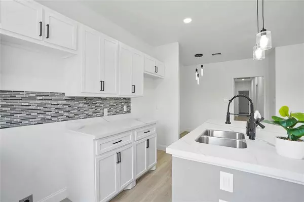 9733 Richcroft ST #A and B, Houston, TX 77029