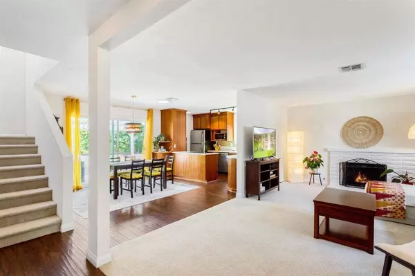 3760 Catalina DR, Carlsbad, CA 92010