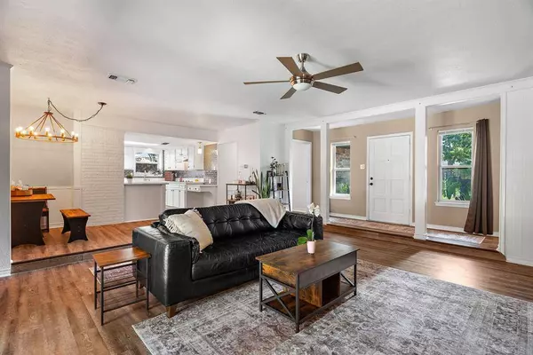 2807 Bois D Arc Street, Commerce, TX 75428