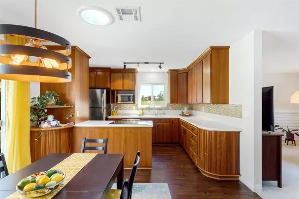 3760 Catalina DR, Carlsbad, CA 92010