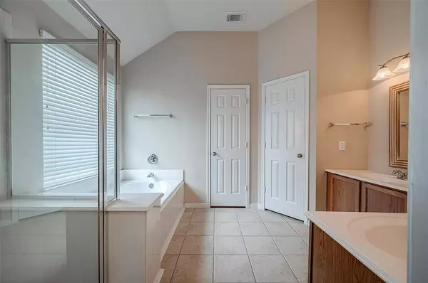 3311 Chadington Ln, Spring, TX 77388-2996