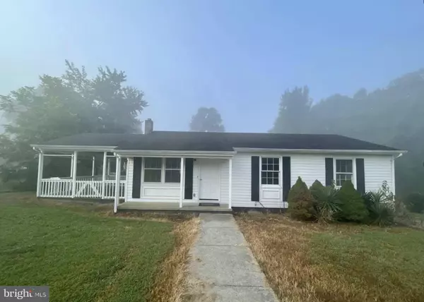 2257 DESHA RD, Tappahannock, VA 22560