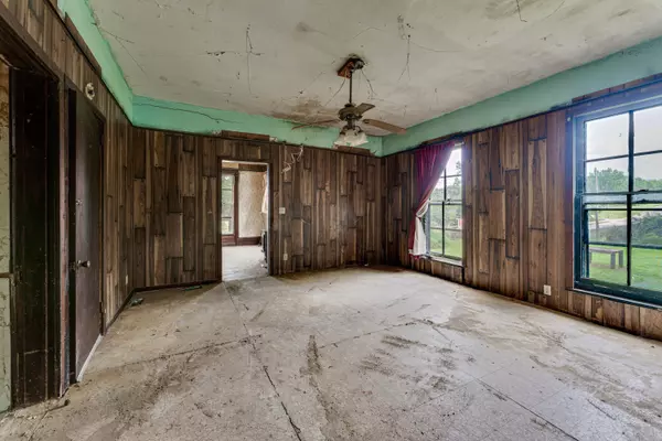 6761 Granville Road, Mount Vernon, OH 43050